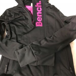 Arm fleece zip up jacket by Bench.